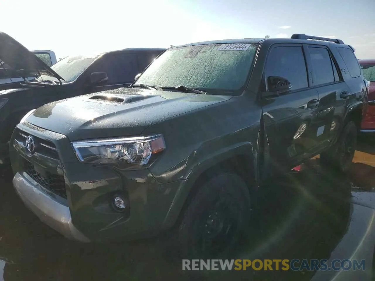 1 Photograph of a damaged car JTERU5JR3N5974244 TOYOTA 4RUNNER 2022