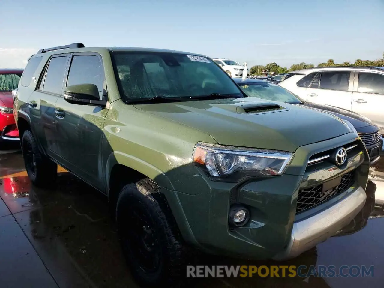 4 Photograph of a damaged car JTERU5JR3N5974244 TOYOTA 4RUNNER 2022