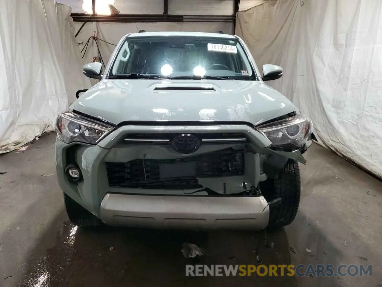 5 Photograph of a damaged car JTERU5JR3N6045570 TOYOTA 4RUNNER 2022