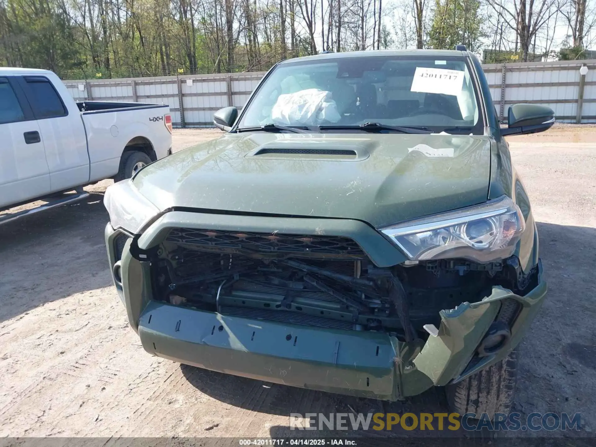 12 Фотография поврежденного автомобиля JTERU5JR4N5973488 TOYOTA 4RUNNER 2022