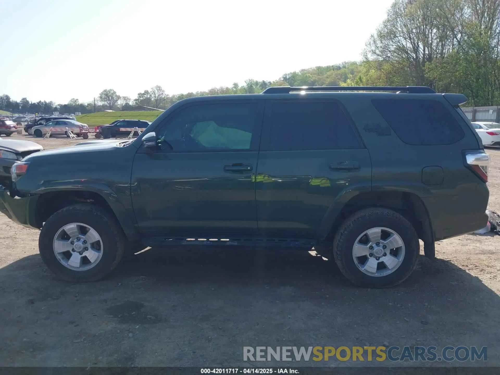 14 Фотография поврежденного автомобиля JTERU5JR4N5973488 TOYOTA 4RUNNER 2022