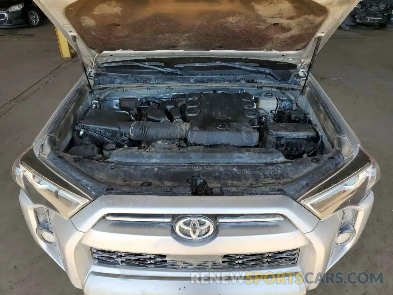 11 Фотография поврежденного автомобиля JTERU5JR5N6022517 TOYOTA 4RUNNER 2022