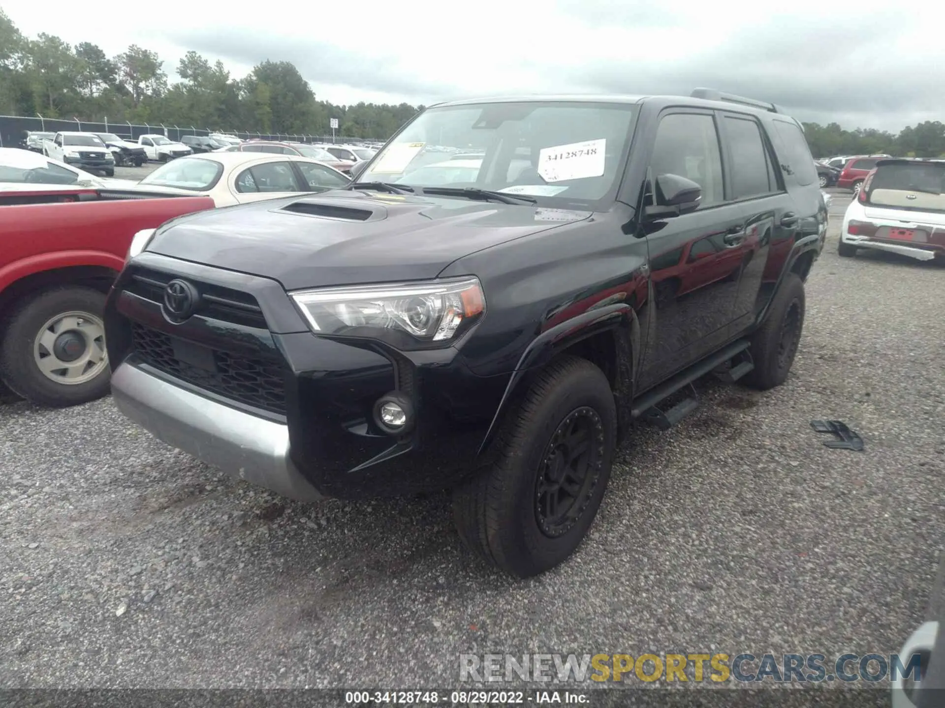 2 Photograph of a damaged car JTERU5JR5N6045005 TOYOTA 4RUNNER 2022