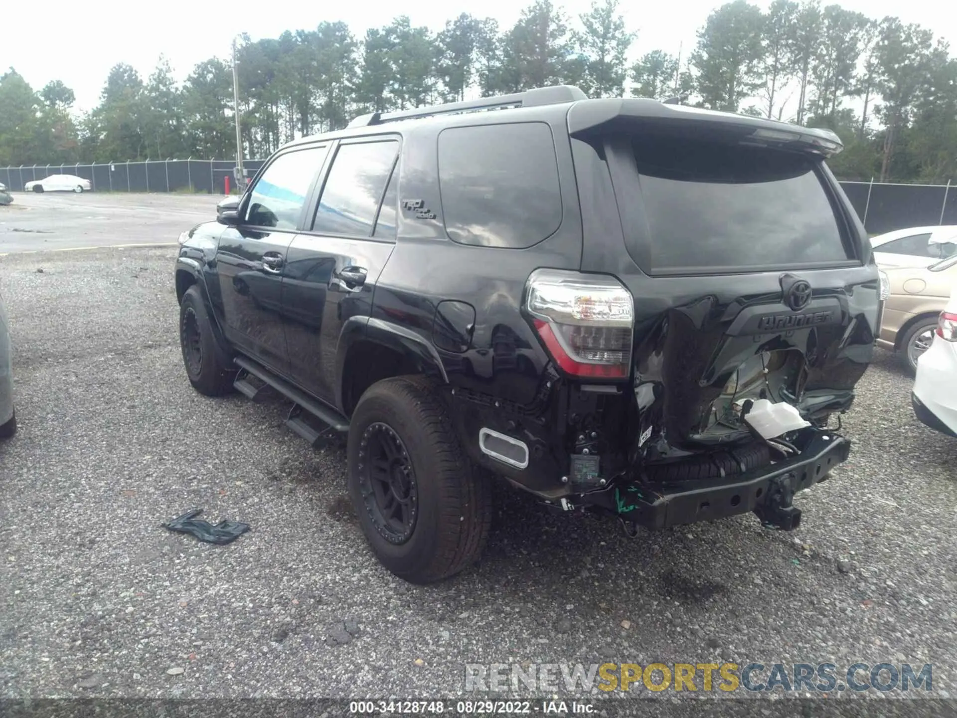3 Photograph of a damaged car JTERU5JR5N6045005 TOYOTA 4RUNNER 2022
