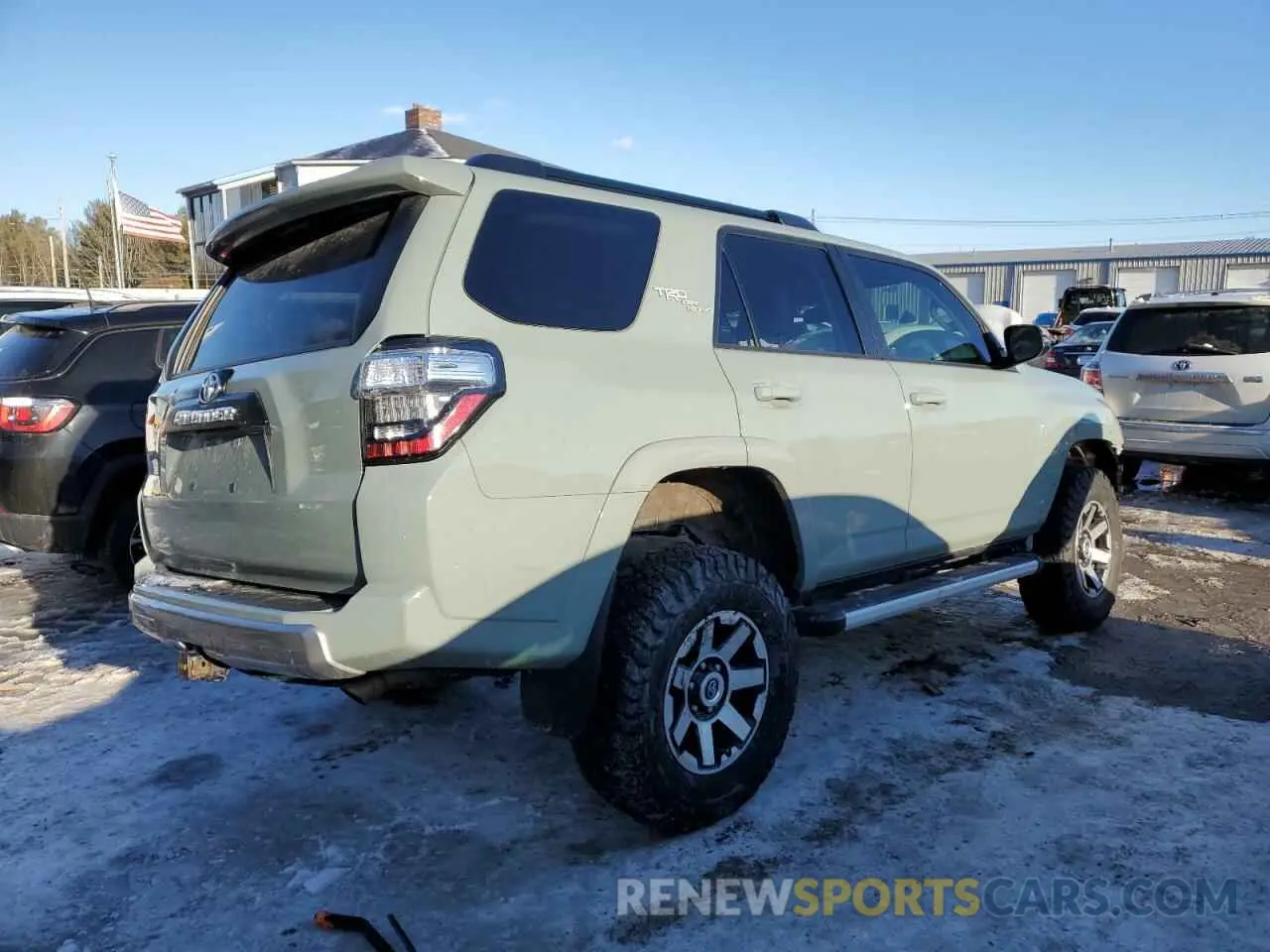 3 Photograph of a damaged car JTERU5JR6N6080118 TOYOTA 4RUNNER 2022