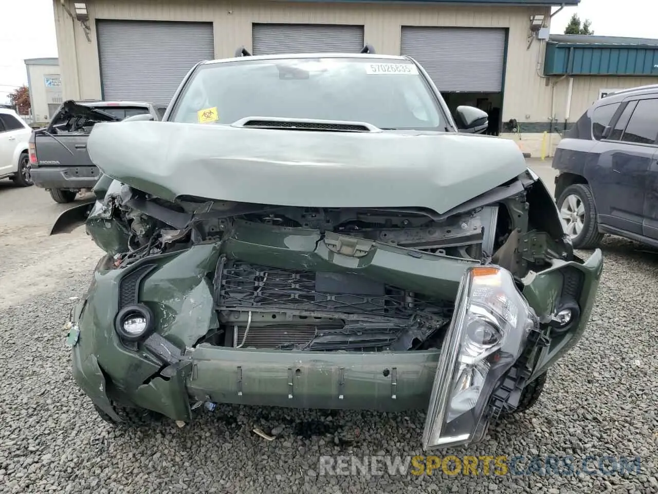 5 Photograph of a damaged car JTERU5JR7N6039464 TOYOTA 4RUNNER 2022