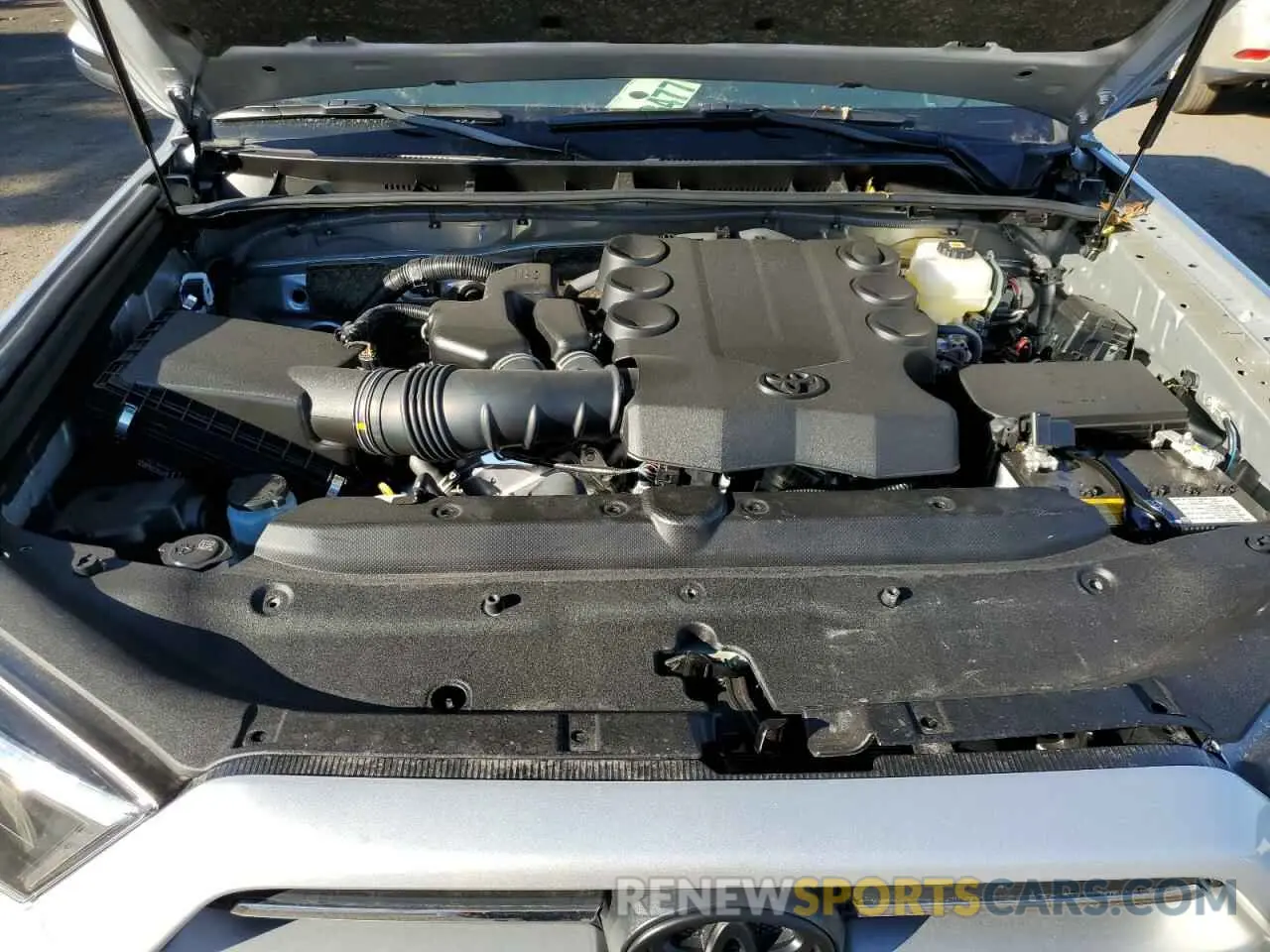 7 Фотография поврежденного автомобиля JTERU5JR7N6076689 TOYOTA 4RUNNER 2022
