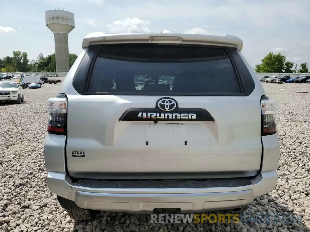 6 Photograph of a damaged car JTERU5JR9N6020320 TOYOTA 4RUNNER 2022