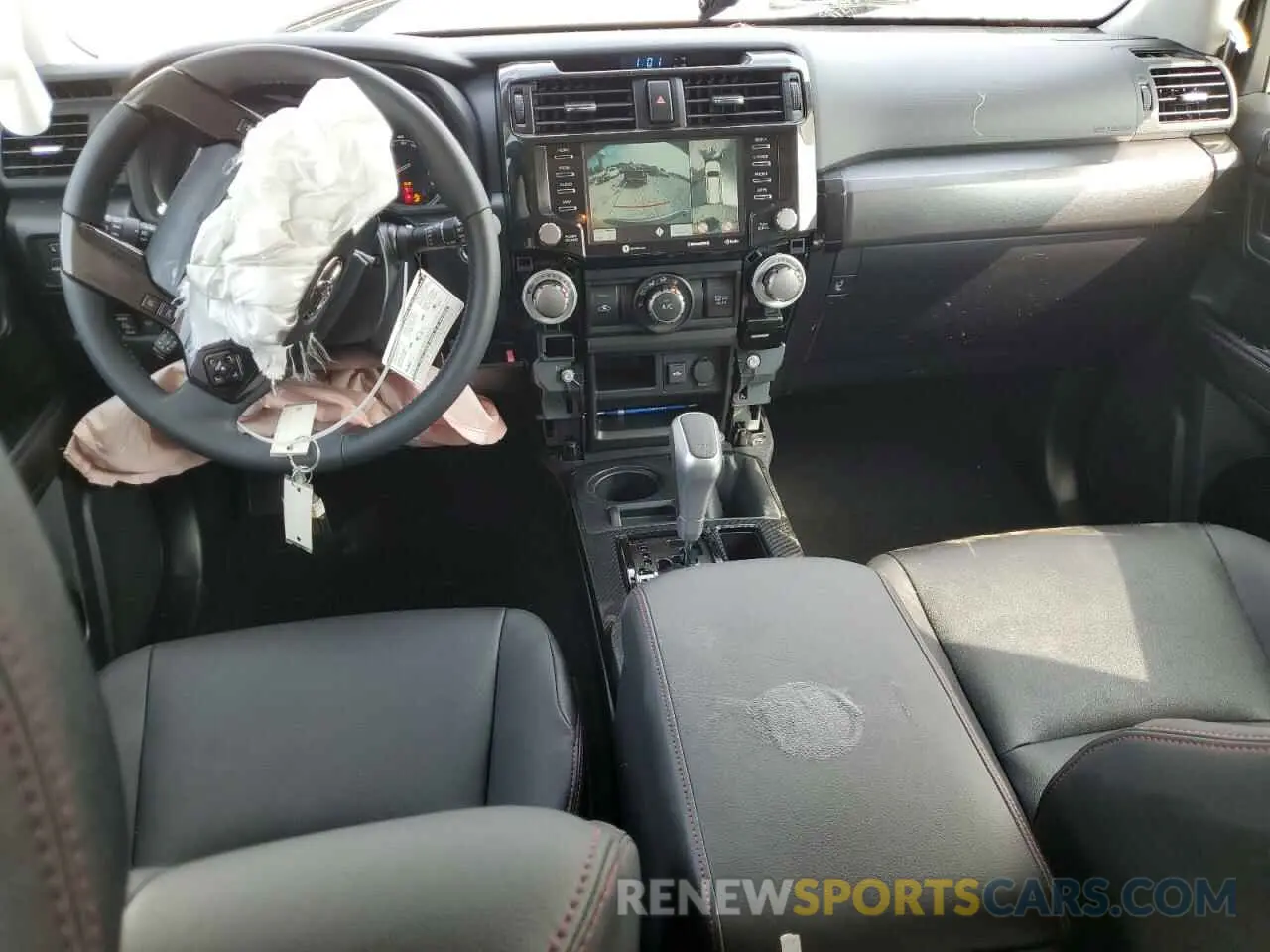 8 Photograph of a damaged car JTERU5JR9N6020320 TOYOTA 4RUNNER 2022