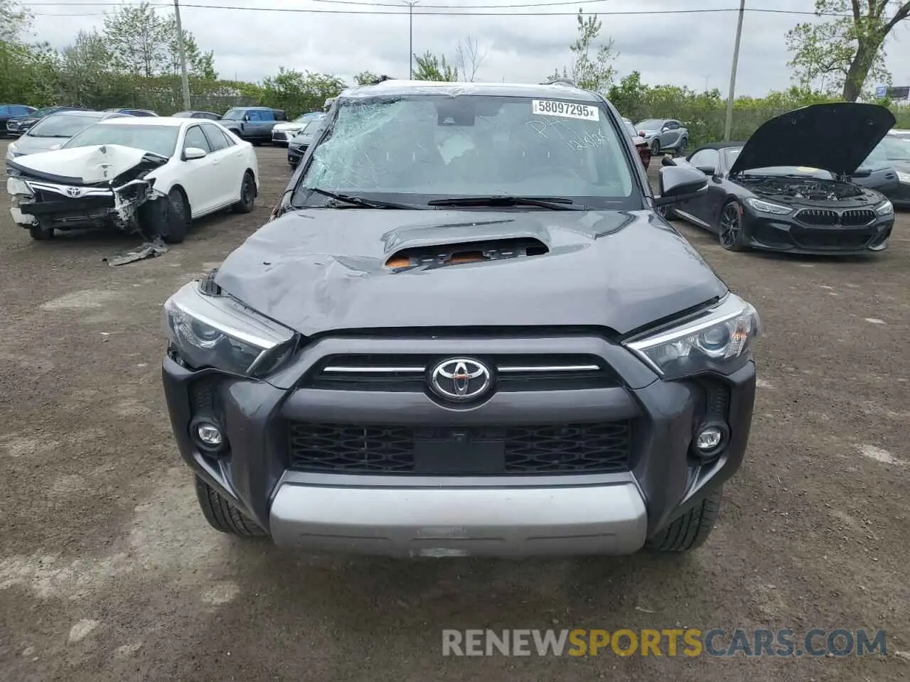 5 Photograph of a damaged car JTERU5JR9N6032418 TOYOTA 4RUNNER 2022