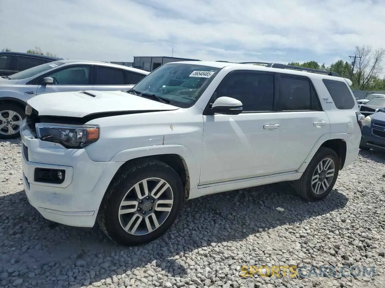 1 Photograph of a damaged car JTESU5JR1N5979864 TOYOTA 4RUNNER 2022