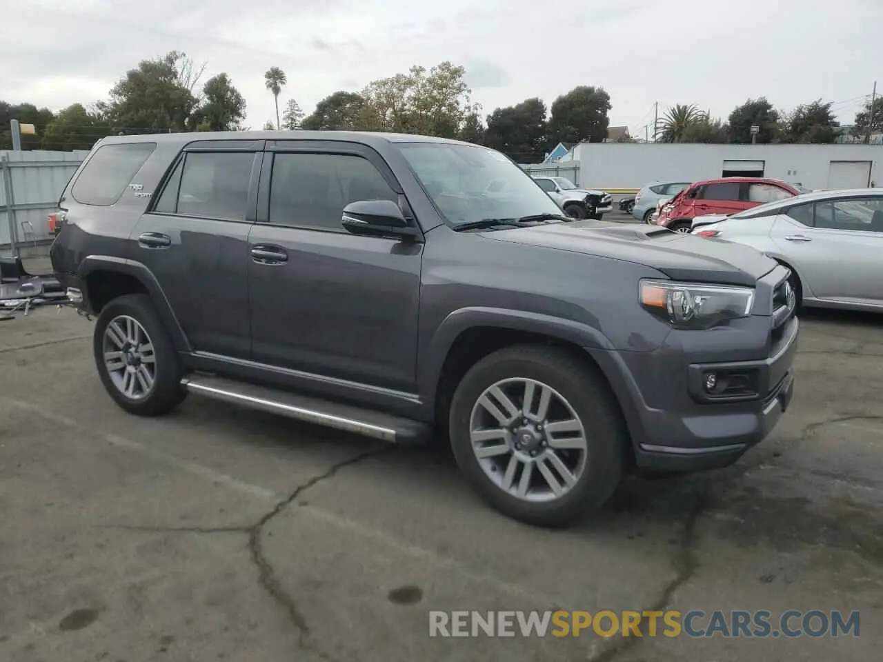 4 Фотография поврежденного автомобиля JTESU5JR7N6013979 TOYOTA 4RUNNER 2022