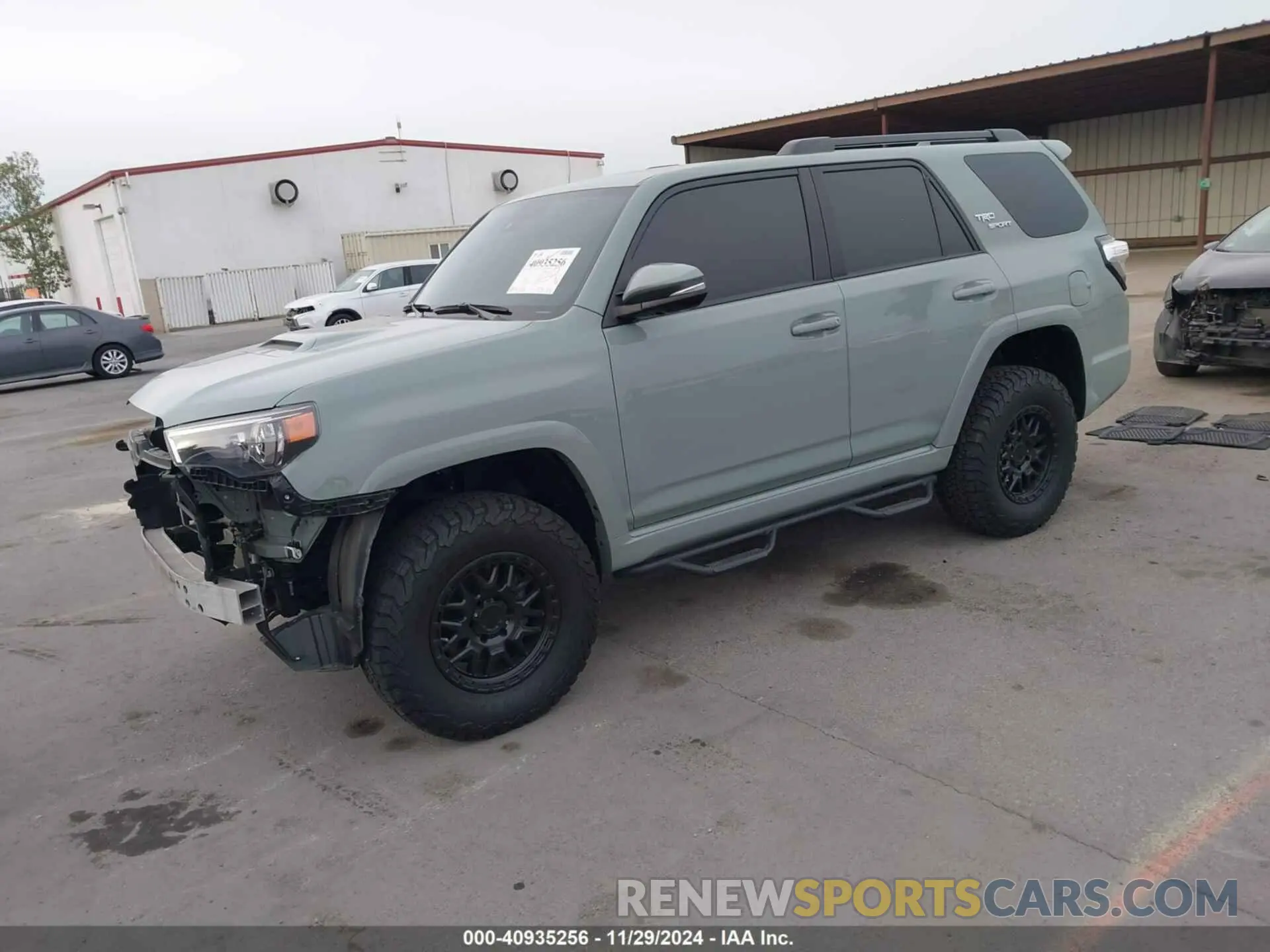 2 Photograph of a damaged car JTESU5JR7N6065337 TOYOTA 4RUNNER 2022