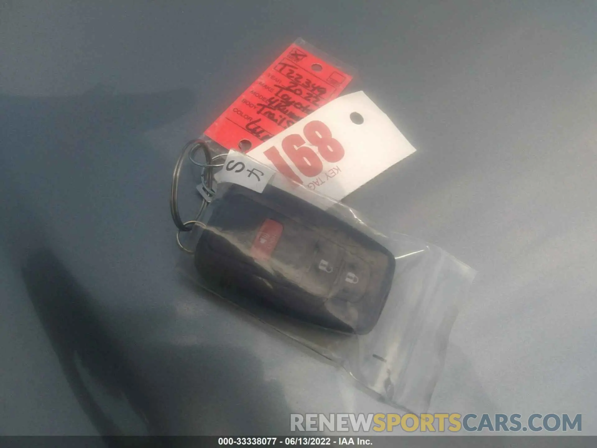 11 Photograph of a damaged car JTETU5JR4N6028881 TOYOTA 4RUNNER 2022