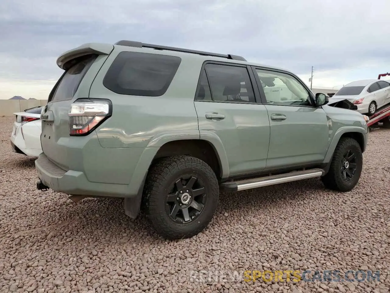3 Photograph of a damaged car JTETU5JR7N6048512 TOYOTA 4RUNNER 2022