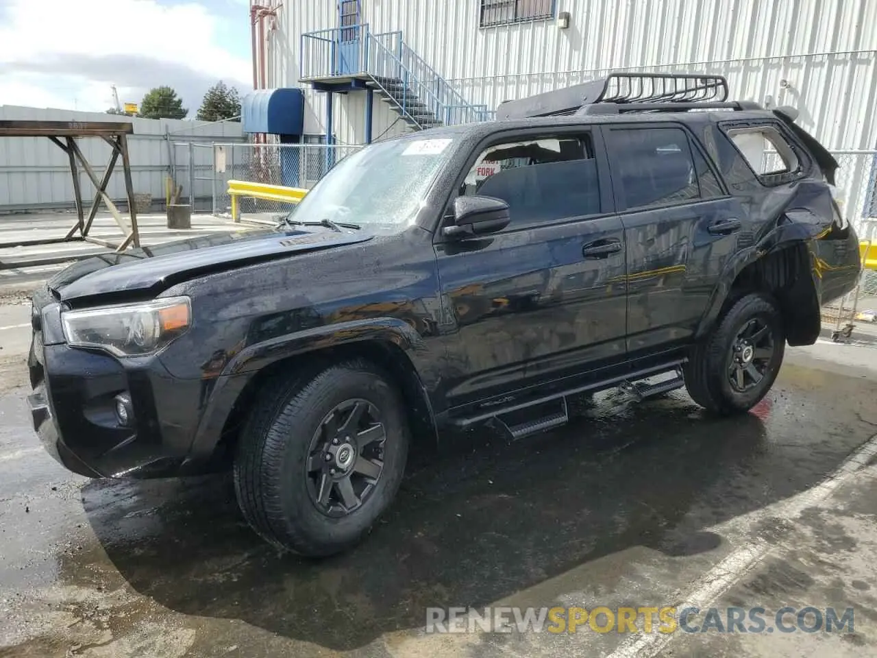 1 Photograph of a damaged car JTETU5JR8N6019228 TOYOTA 4RUNNER 2022