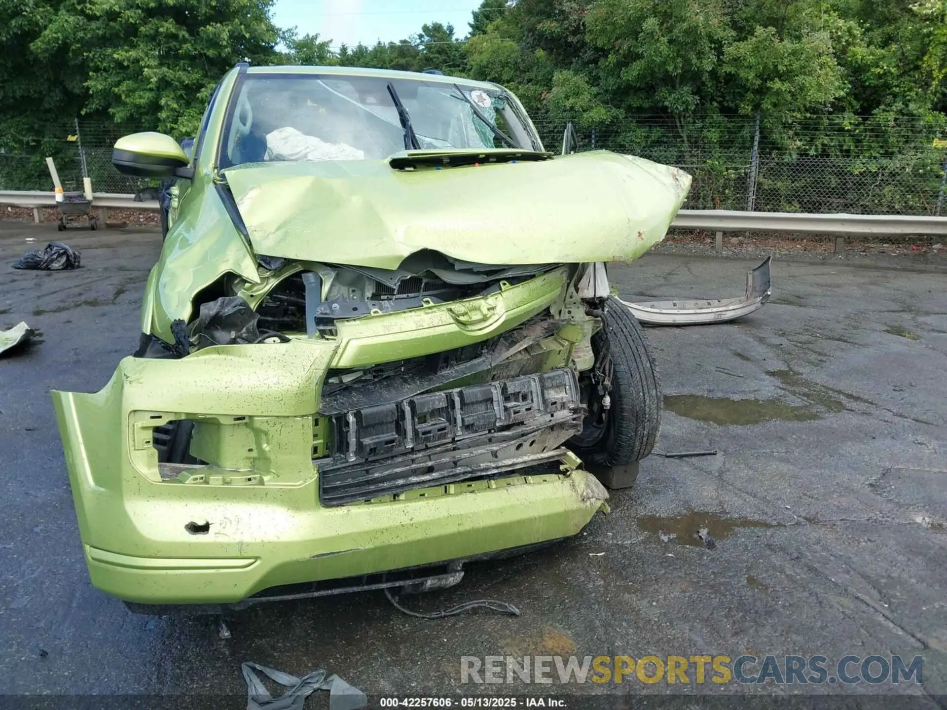 16 Photograph of a damaged car JTEAU5JR6P5281684 TOYOTA 4RUNNER 2023