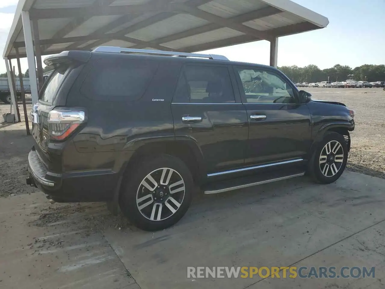 4 Photograph of a damaged car JTEDU5JR6P5292486 TOYOTA 4RUNNER 2023