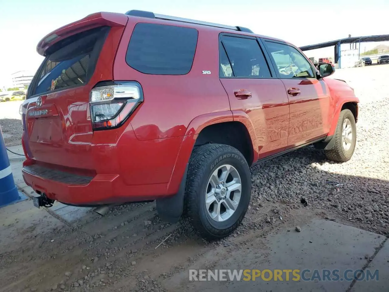 3 Photograph of a damaged car JTEEU5JR4P5296735 TOYOTA 4RUNNER 2023