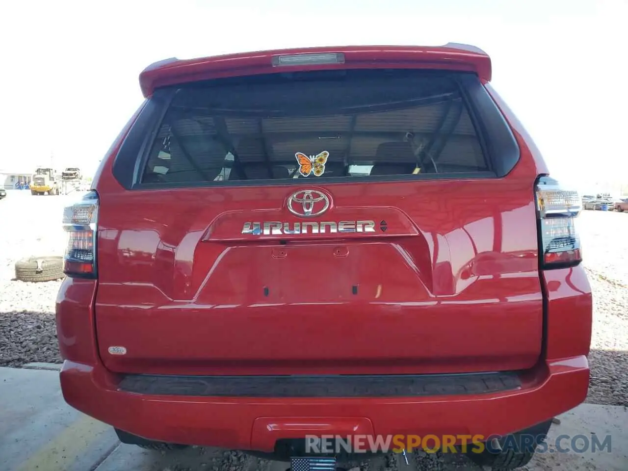 6 Photograph of a damaged car JTEEU5JR4P5296735 TOYOTA 4RUNNER 2023