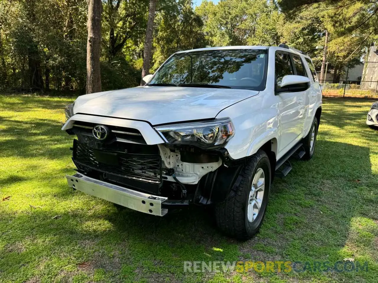 2 Photograph of a damaged car JTEEU5JR6P5279757 TOYOTA 4RUNNER 2023