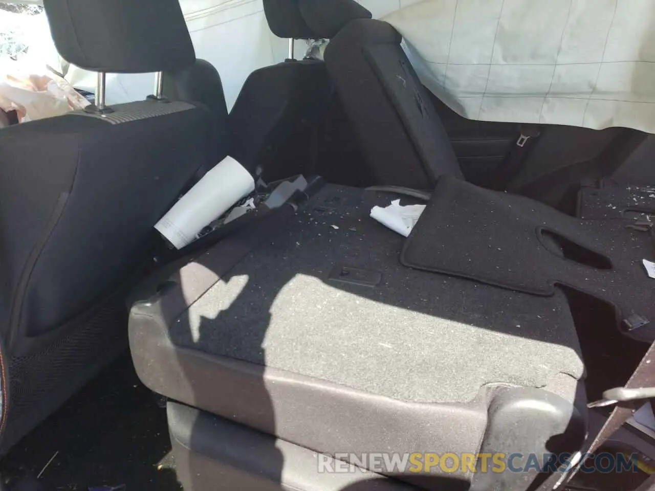 11 Photograph of a damaged car JTEEU5JR6P5293495 TOYOTA 4RUNNER 2023