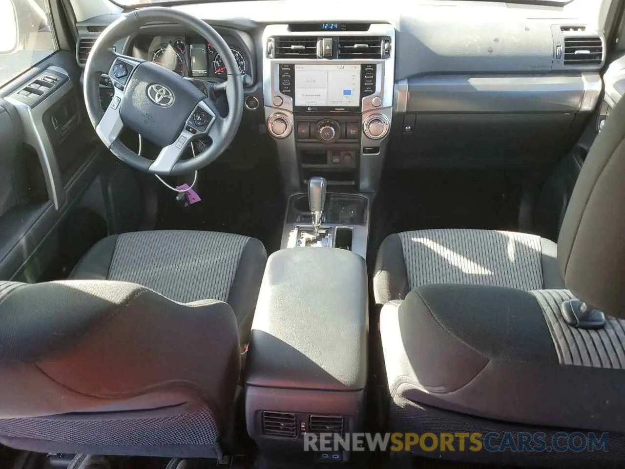 8 Фотография поврежденного автомобиля JTEEU5JR6P5304320 TOYOTA 4RUNNER 2023