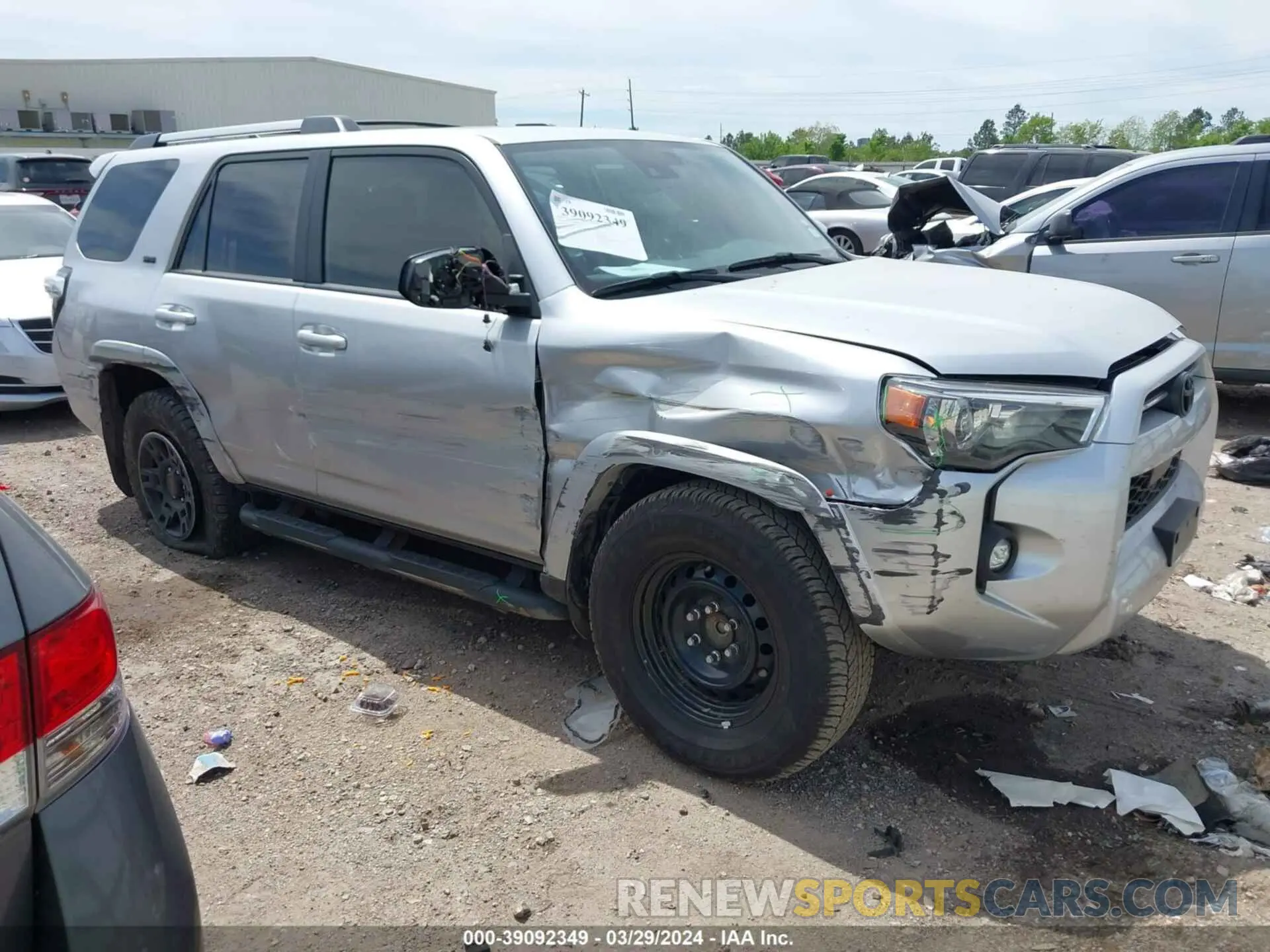 1 Фотография поврежденного автомобиля JTEFU5JR6P5286678 TOYOTA 4RUNNER 2023