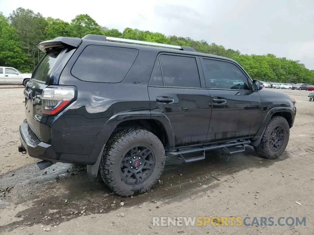 3 Photograph of a damaged car JTEFU5JR6P5295560 TOYOTA 4RUNNER 2023