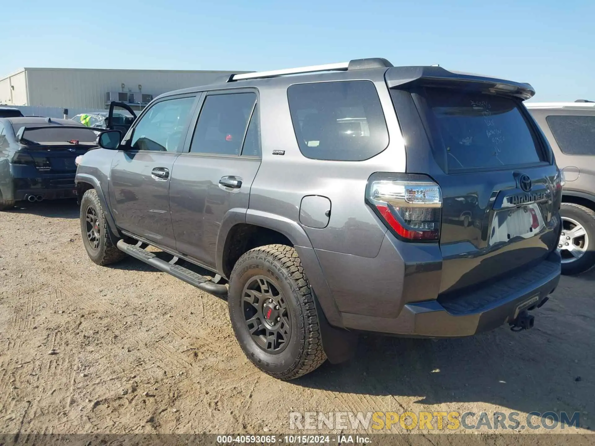 3 Фотография поврежденного автомобиля JTEFU5JR7P5282817 TOYOTA 4RUNNER 2023