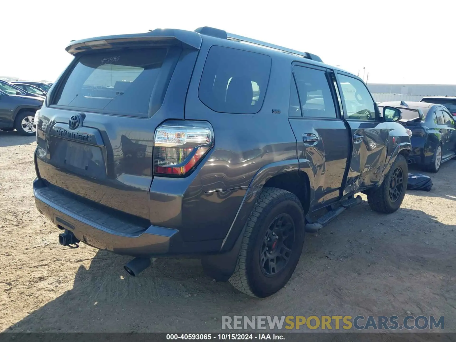 4 Фотография поврежденного автомобиля JTEFU5JR7P5282817 TOYOTA 4RUNNER 2023