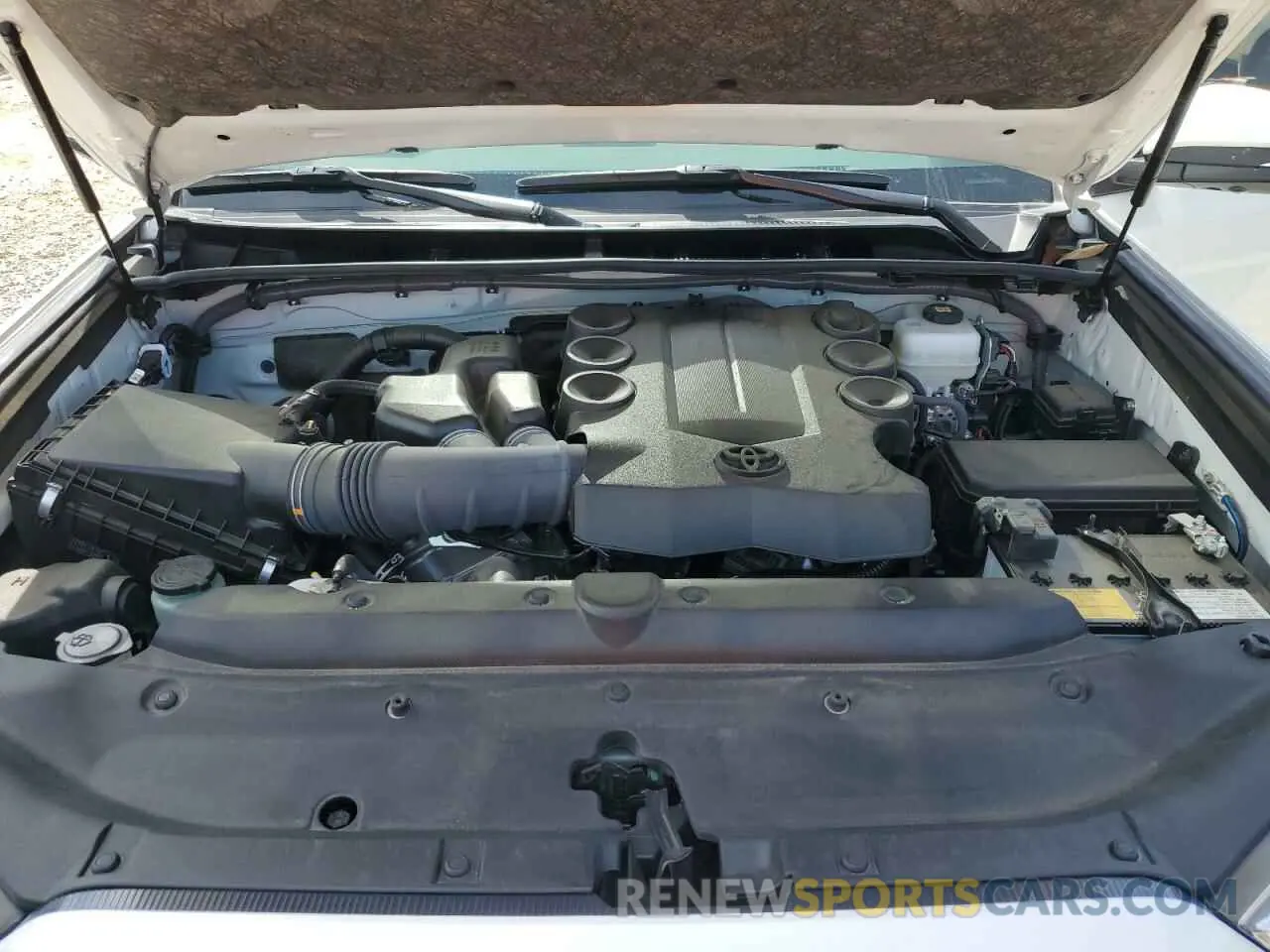 12 Фотография поврежденного автомобиля JTEKU5JR0P6137322 TOYOTA 4RUNNER 2023