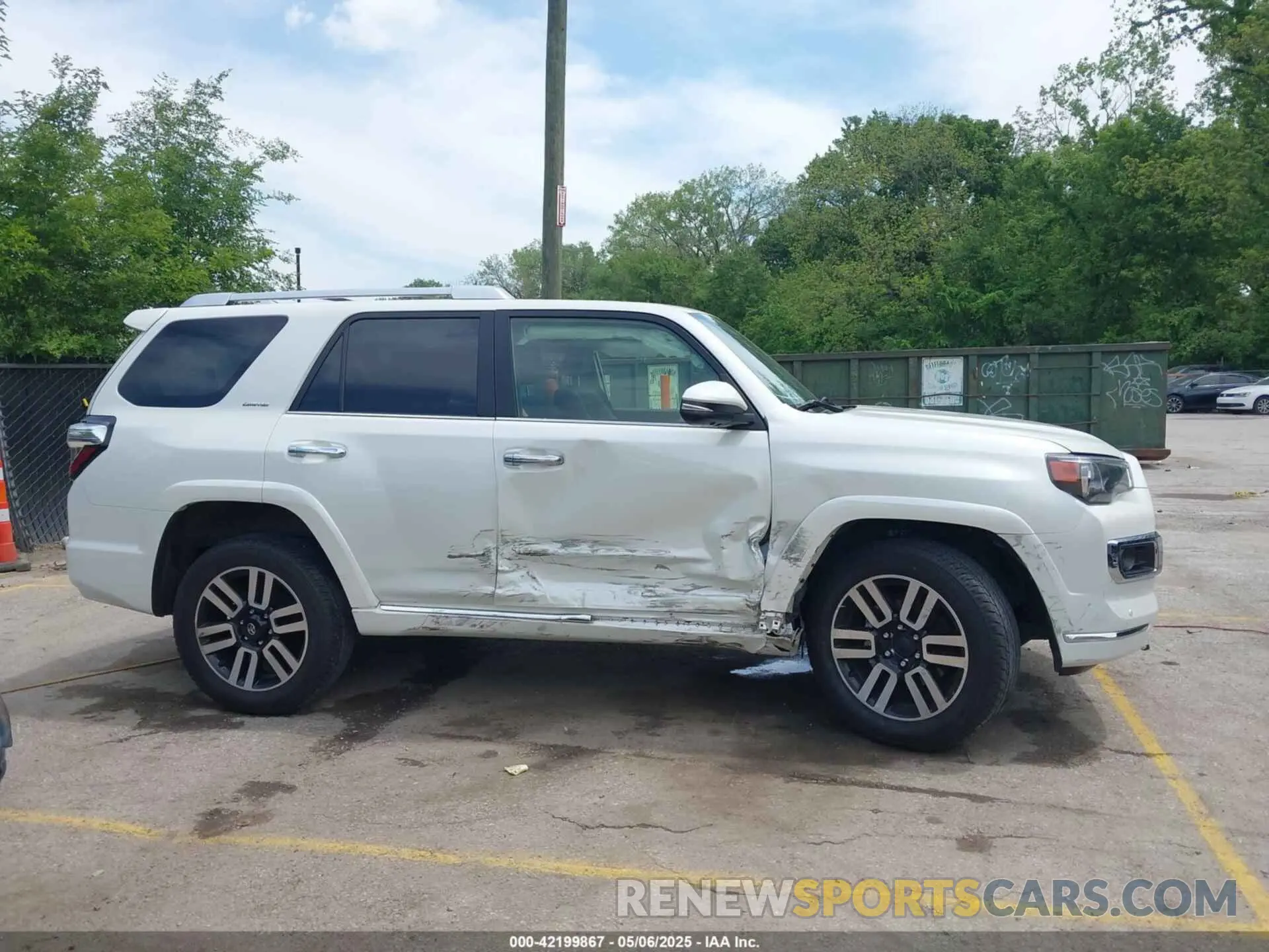 13 Photograph of a damaged car JTEKU5JR3P6148282 TOYOTA 4RUNNER 2023
