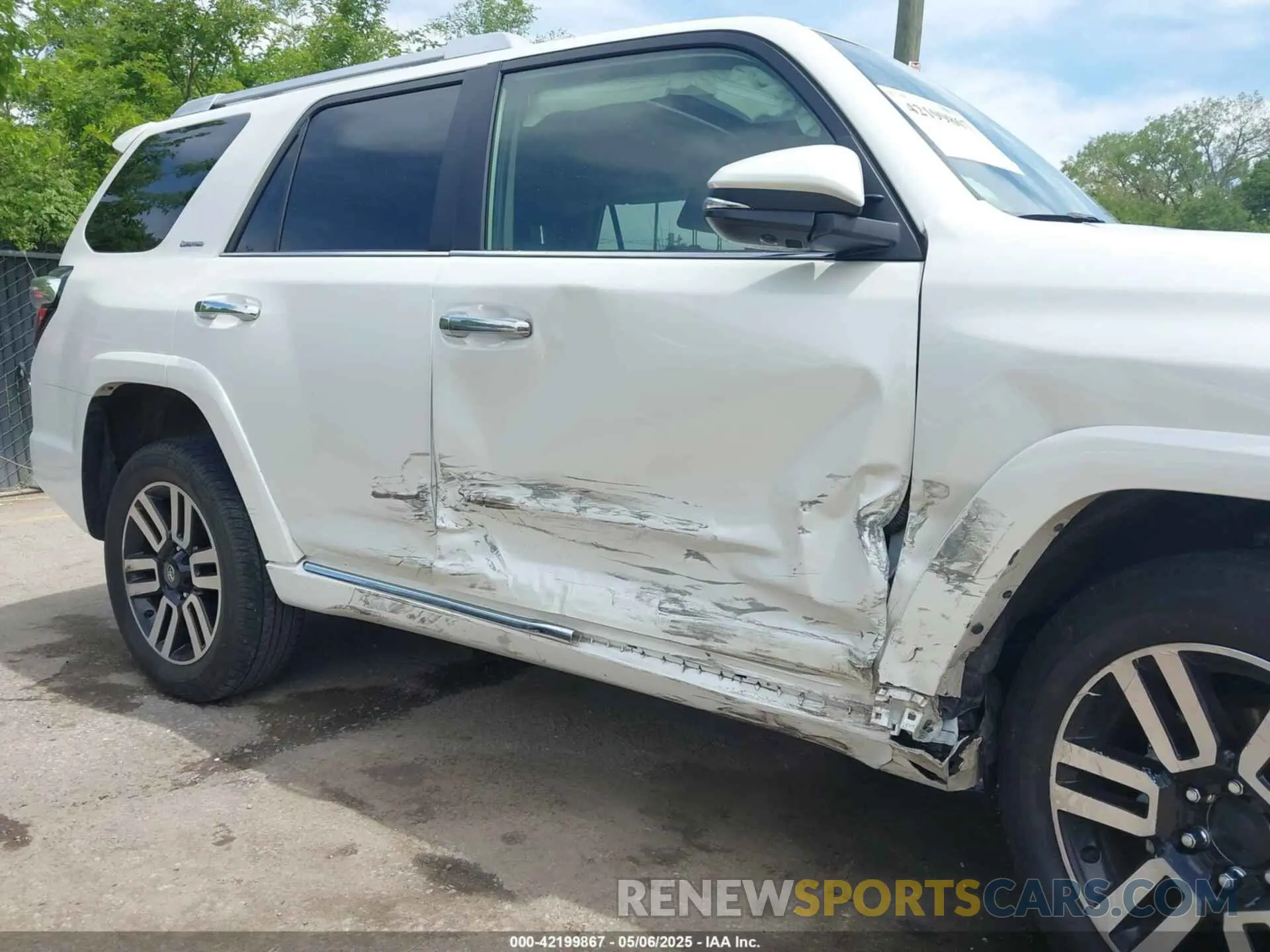 6 Photograph of a damaged car JTEKU5JR3P6148282 TOYOTA 4RUNNER 2023