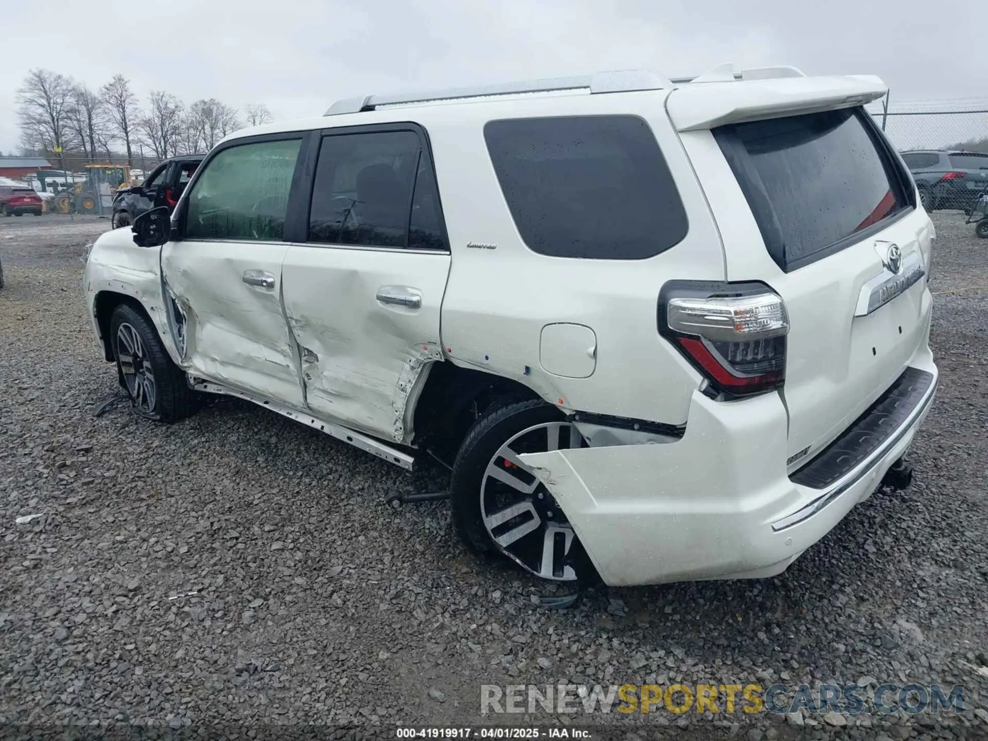 3 Photograph of a damaged car JTEKU5JR4P6168816 TOYOTA 4RUNNER 2023