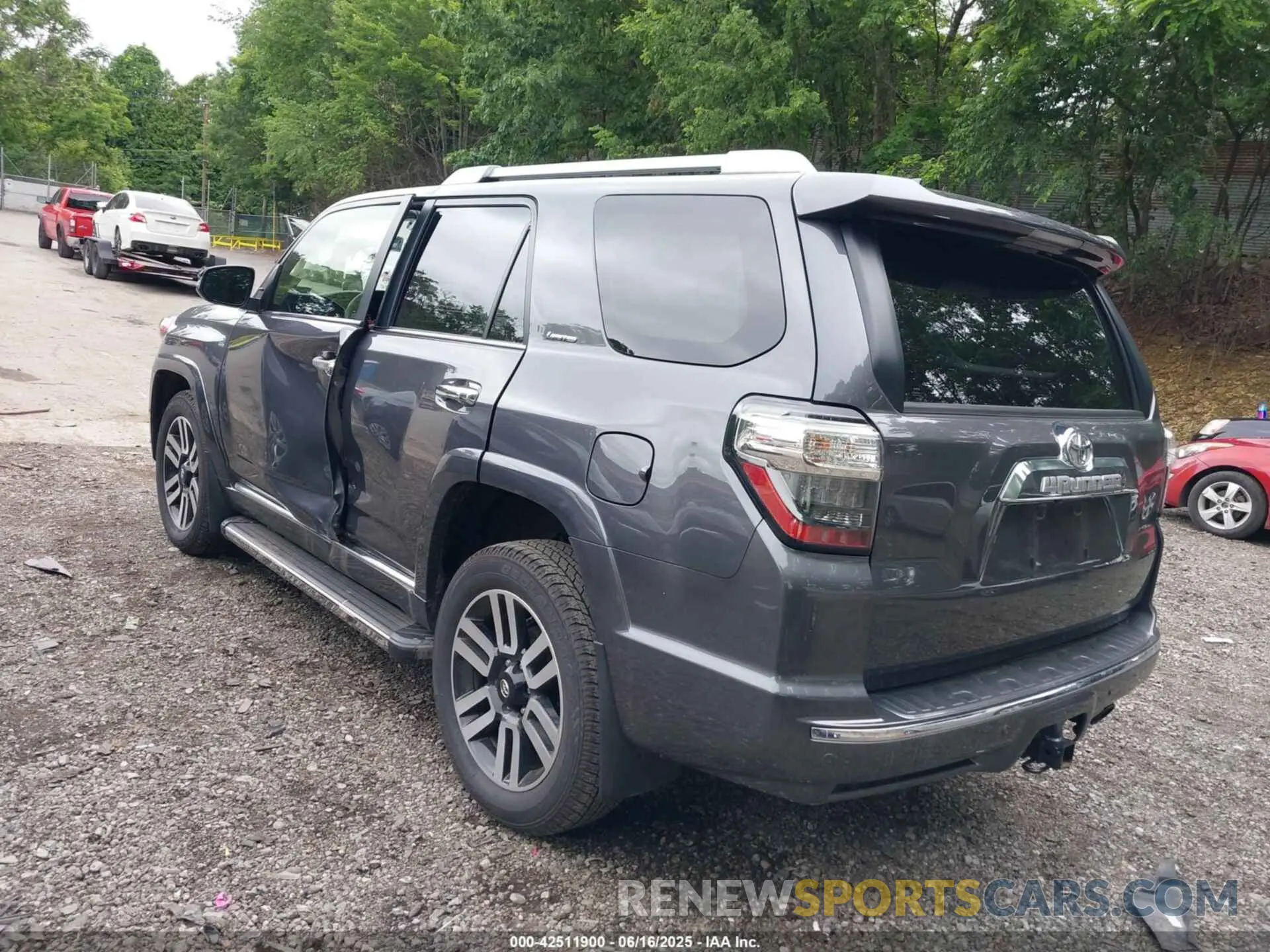 3 Photograph of a damaged car JTEKU5JR5P6206506 TOYOTA 4RUNNER 2023