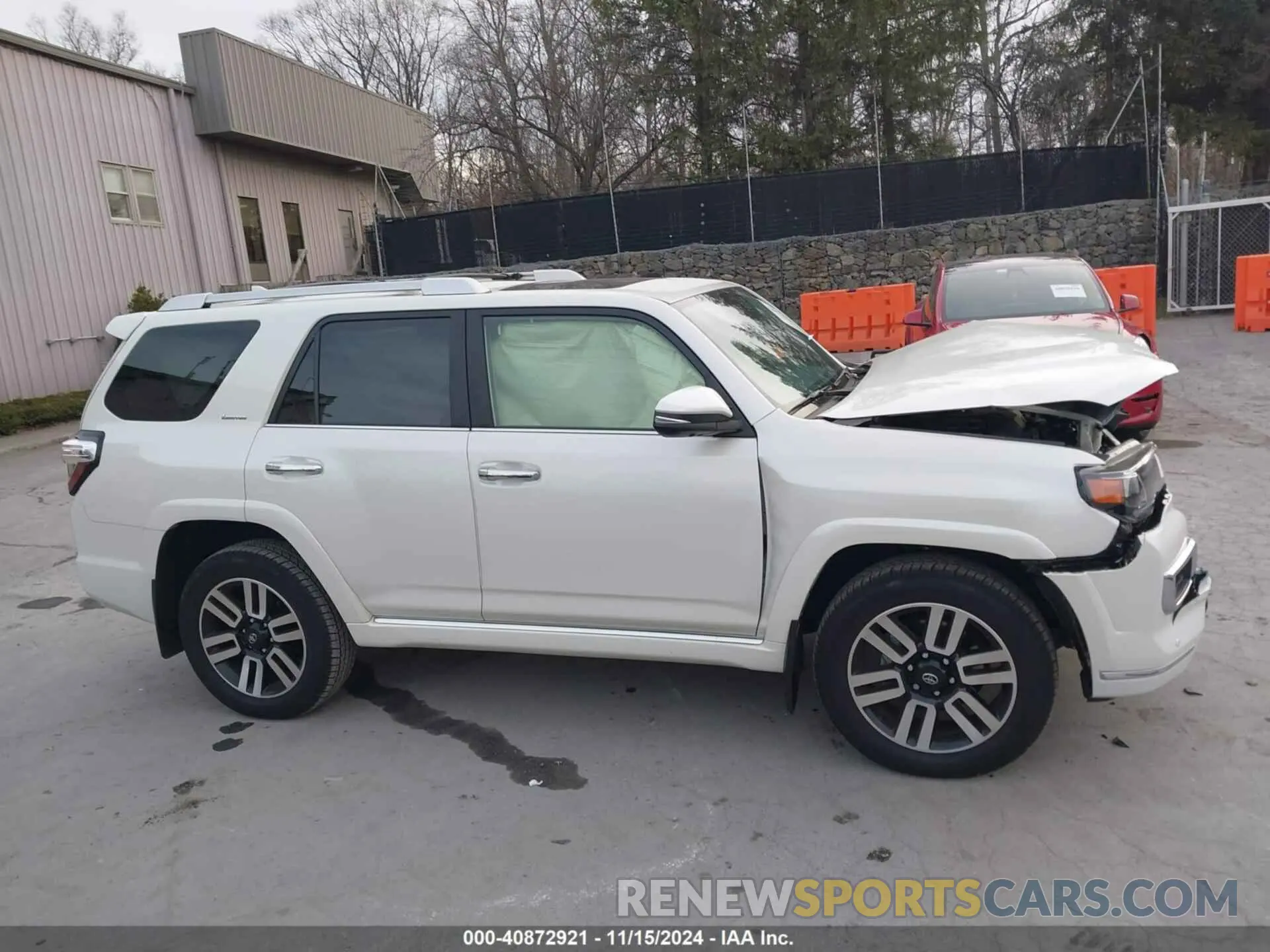 13 Photograph of a damaged car JTEKU5JR7P6203364 TOYOTA 4RUNNER 2023