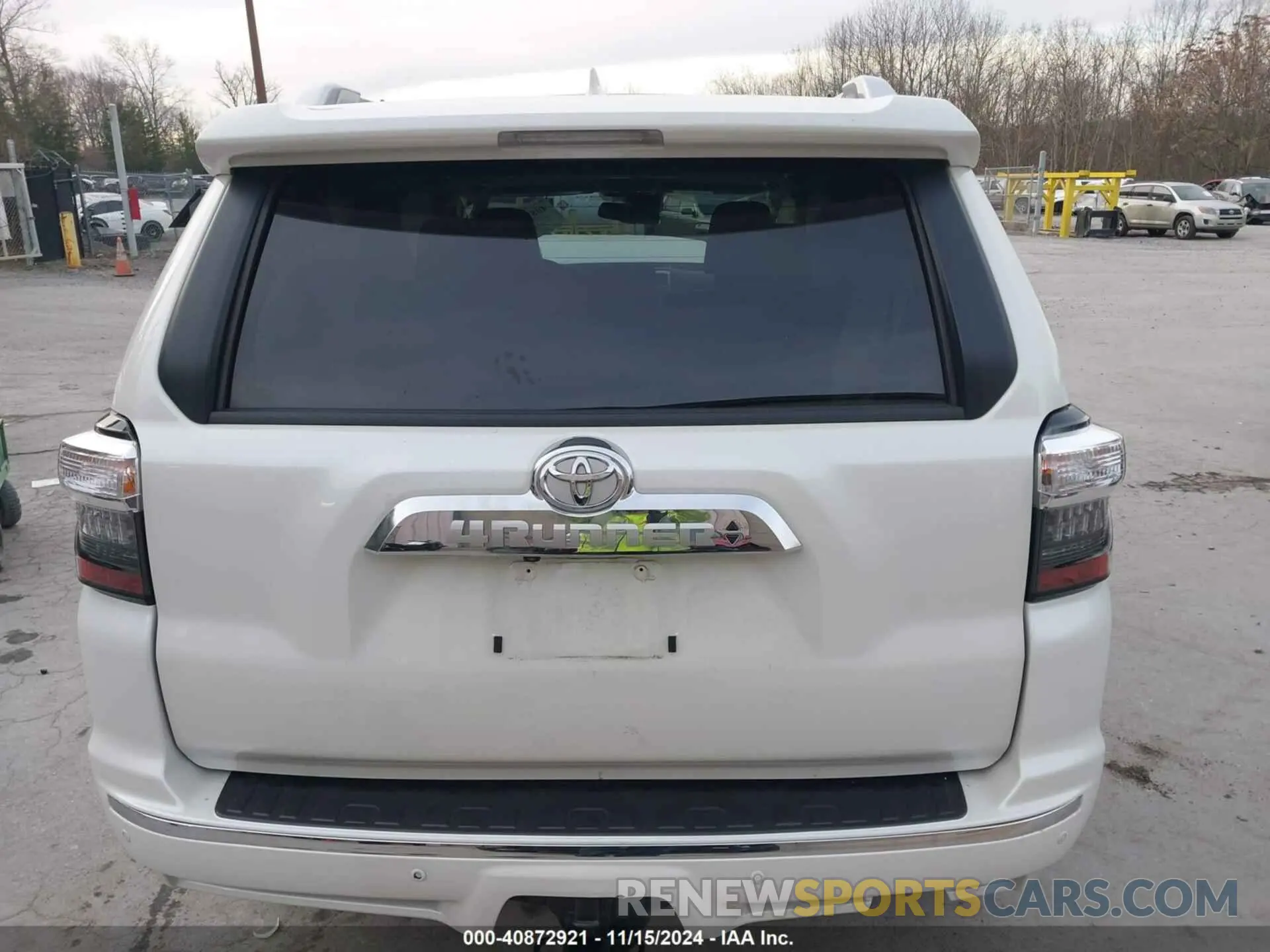 16 Photograph of a damaged car JTEKU5JR7P6203364 TOYOTA 4RUNNER 2023
