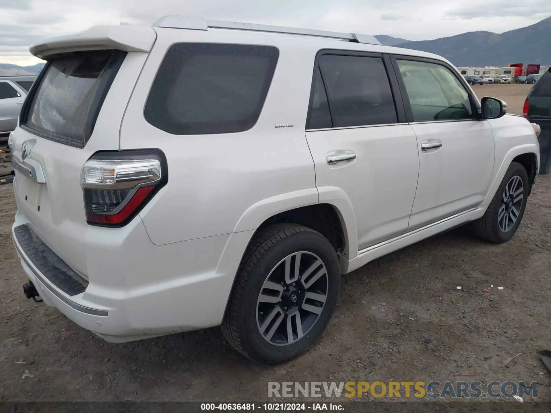 4 Photograph of a damaged car JTEKU5JR8P6187434 TOYOTA 4RUNNER 2023