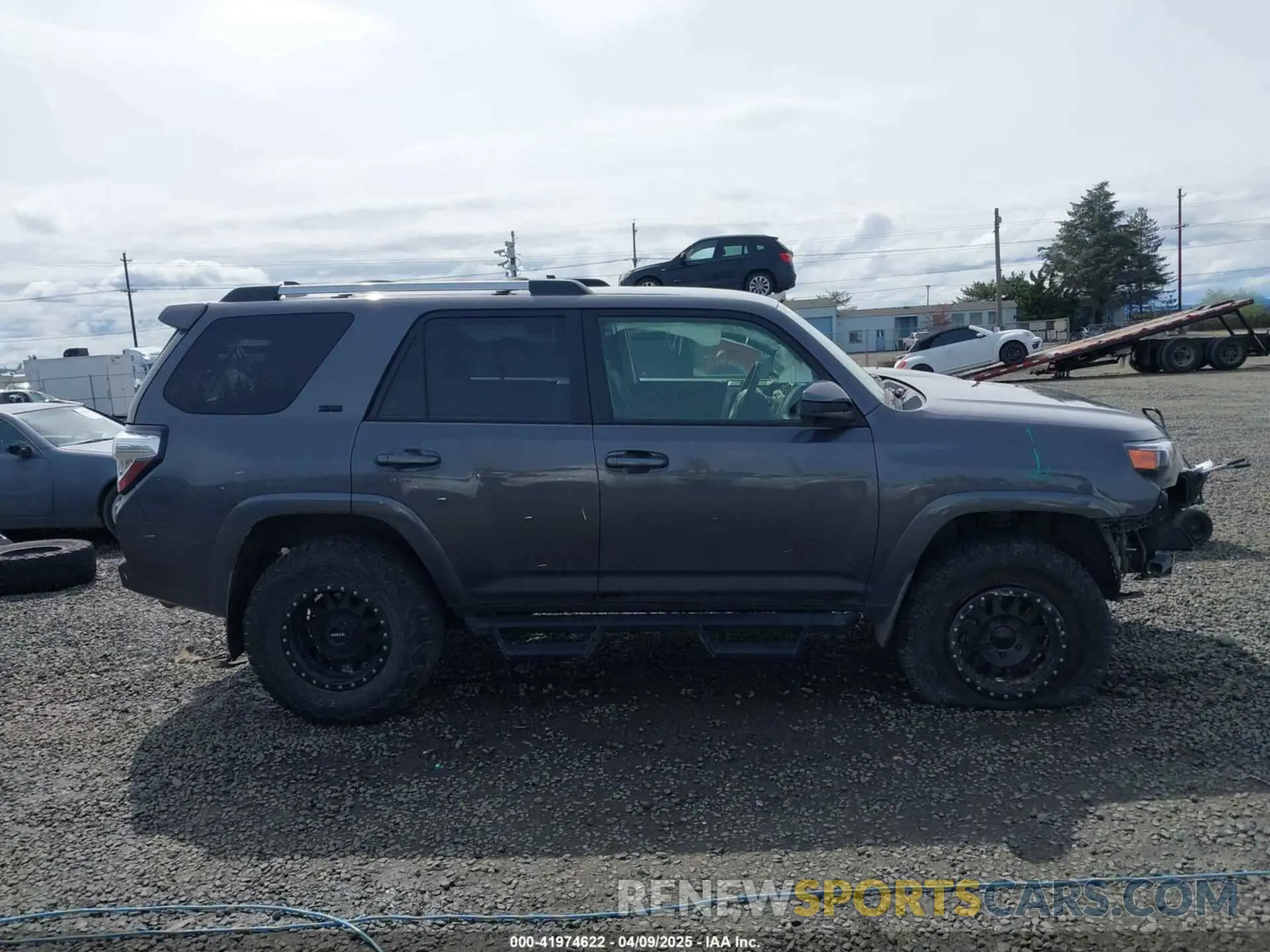 14 Photograph of a damaged car JTEMU5JR1P6088009 TOYOTA 4RUNNER 2023