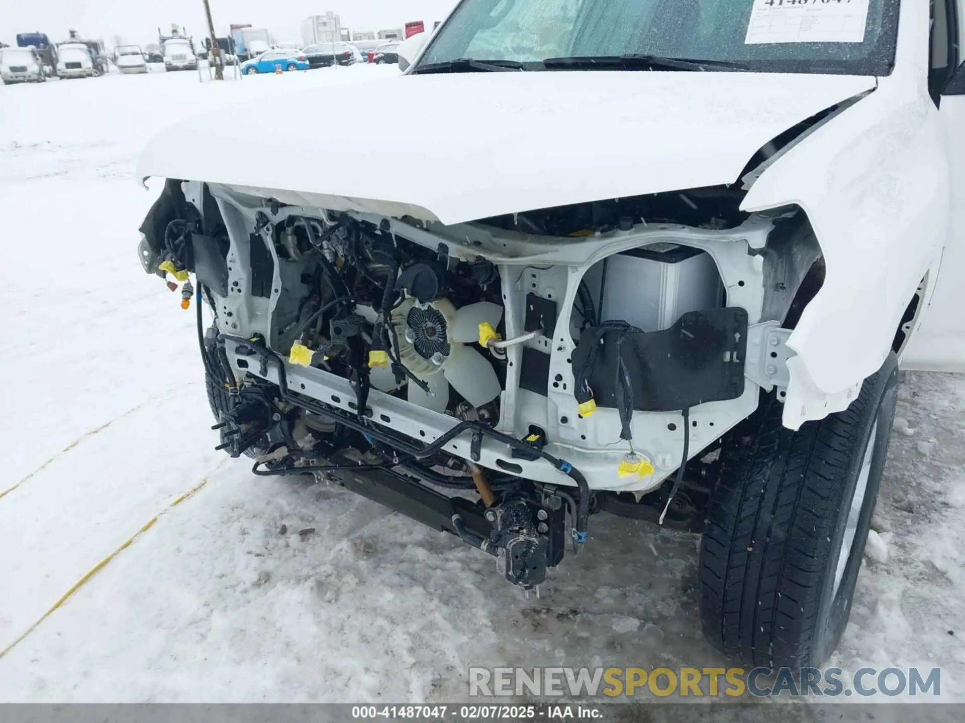 6 Photograph of a damaged car JTEMU5JR2P6113810 TOYOTA 4RUNNER 2023