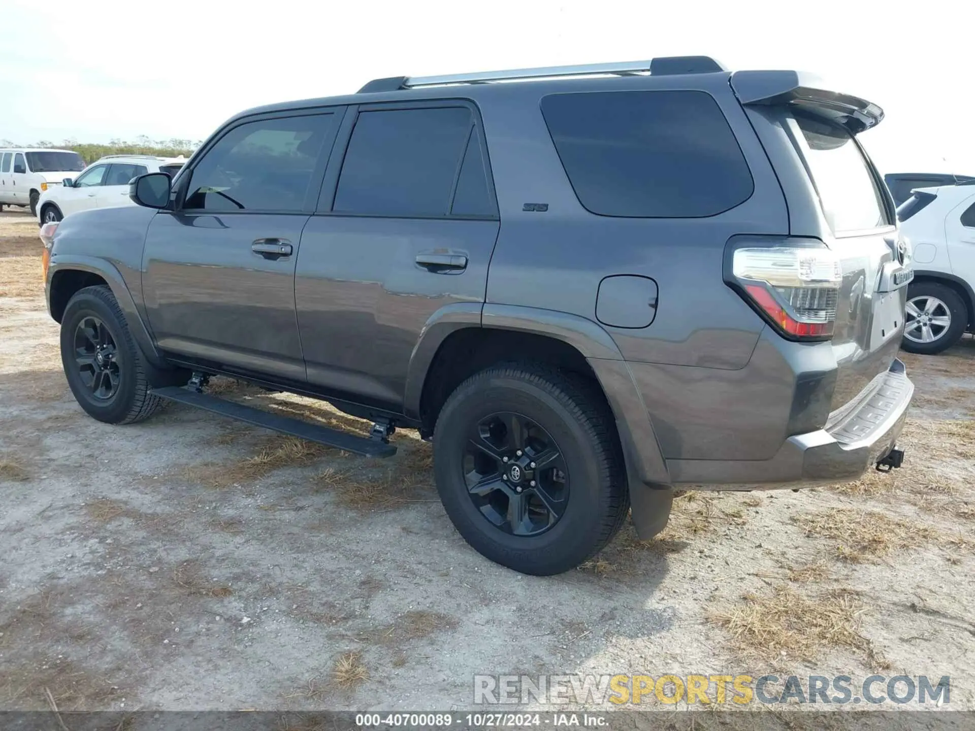 3 Photograph of a damaged car JTEMU5JR2P6143230 TOYOTA 4RUNNER 2023