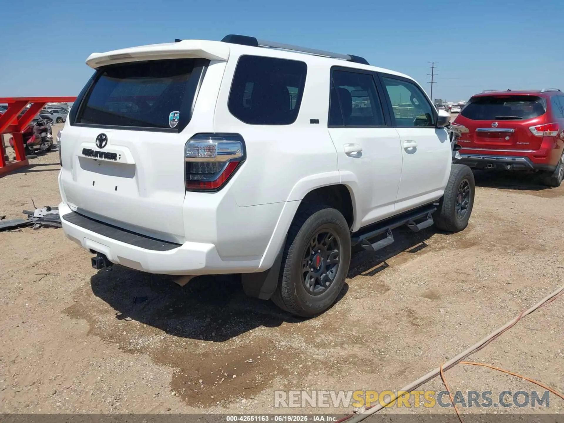 4 Photograph of a damaged car JTEMU5JR4P6169666 TOYOTA 4RUNNER 2023