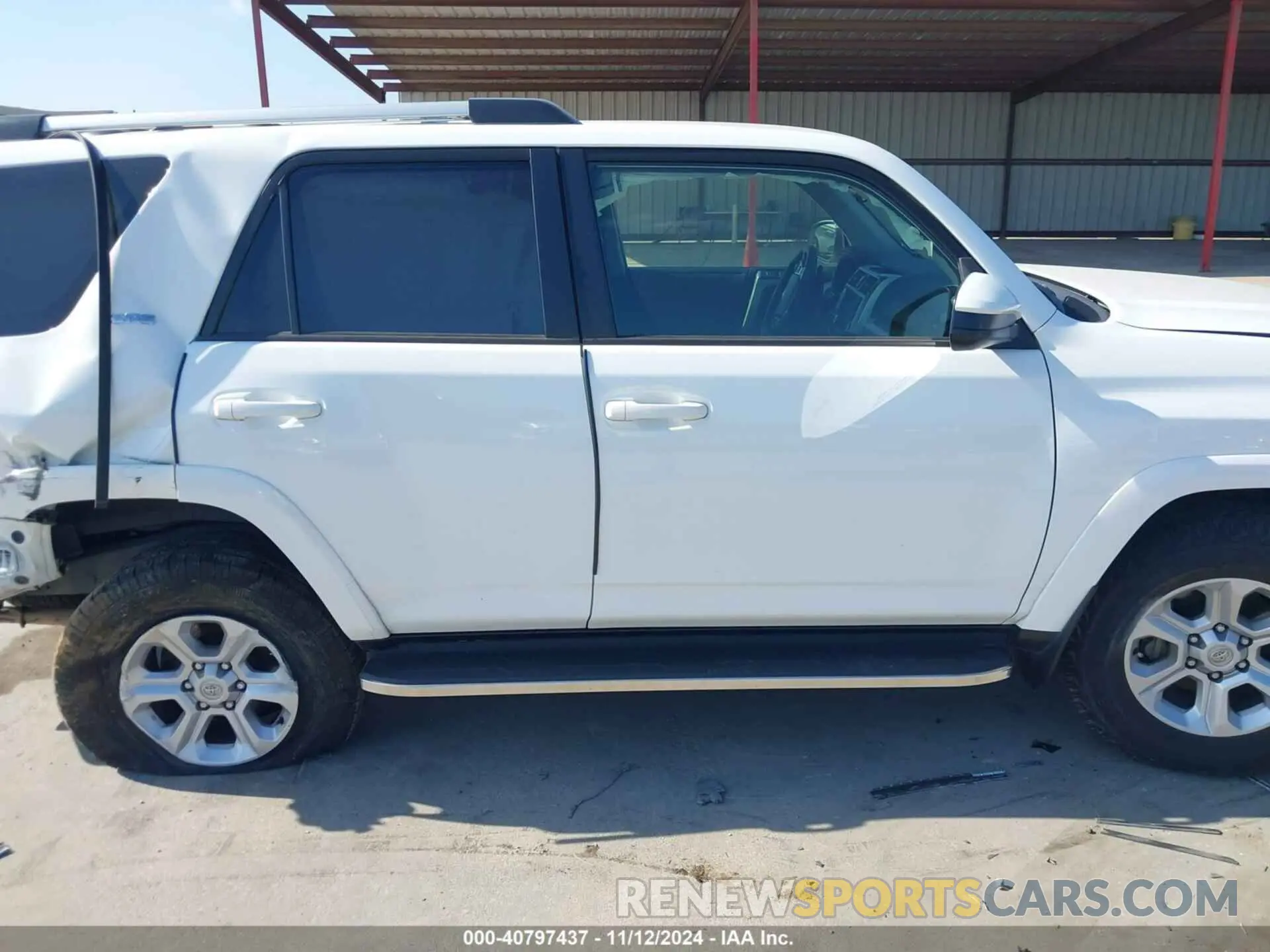 13 Photograph of a damaged car JTEMU5JR8P6090226 TOYOTA 4RUNNER 2023