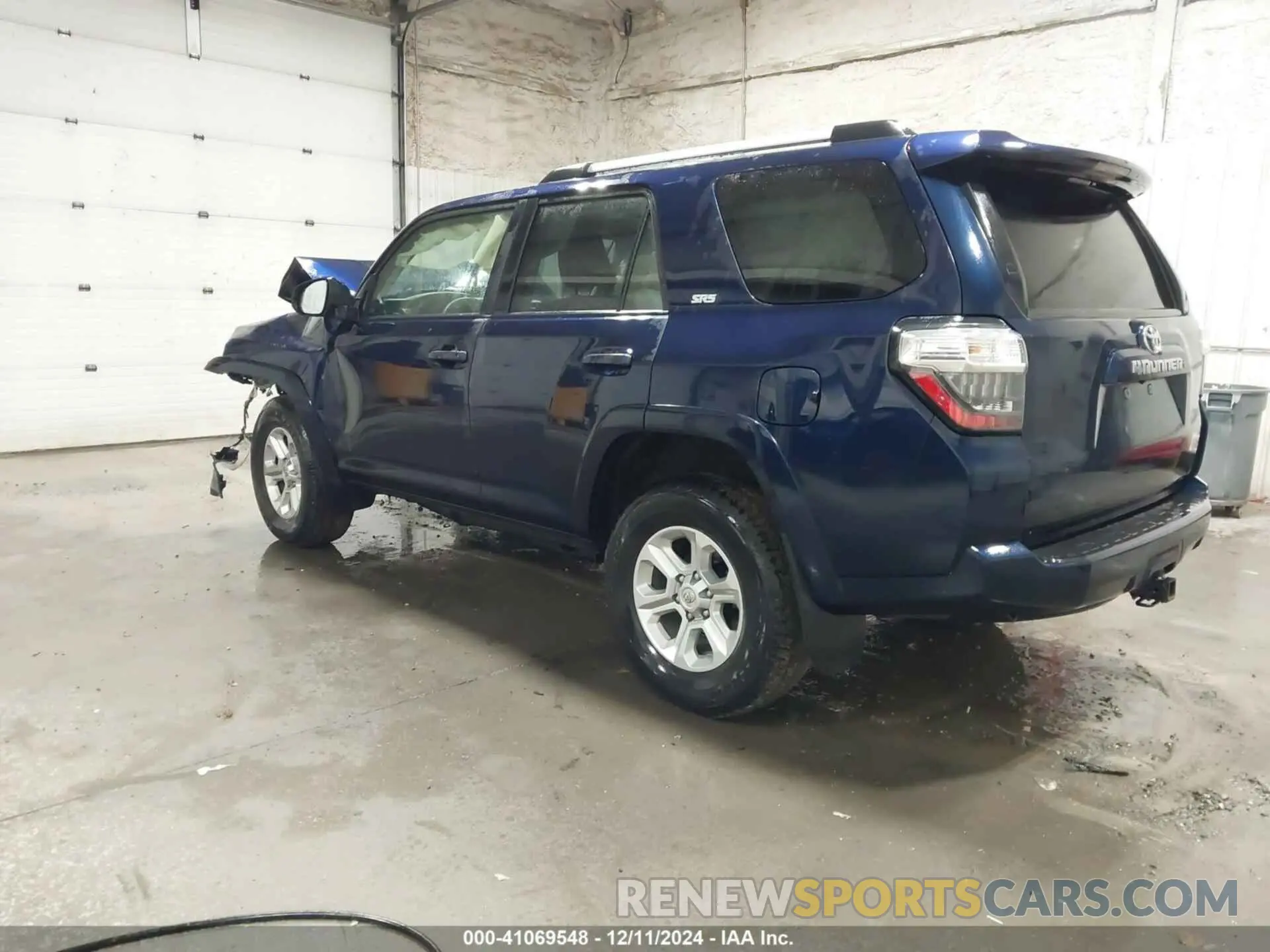 3 Photograph of a damaged car JTEMU5JR8P6159433 TOYOTA 4RUNNER 2023