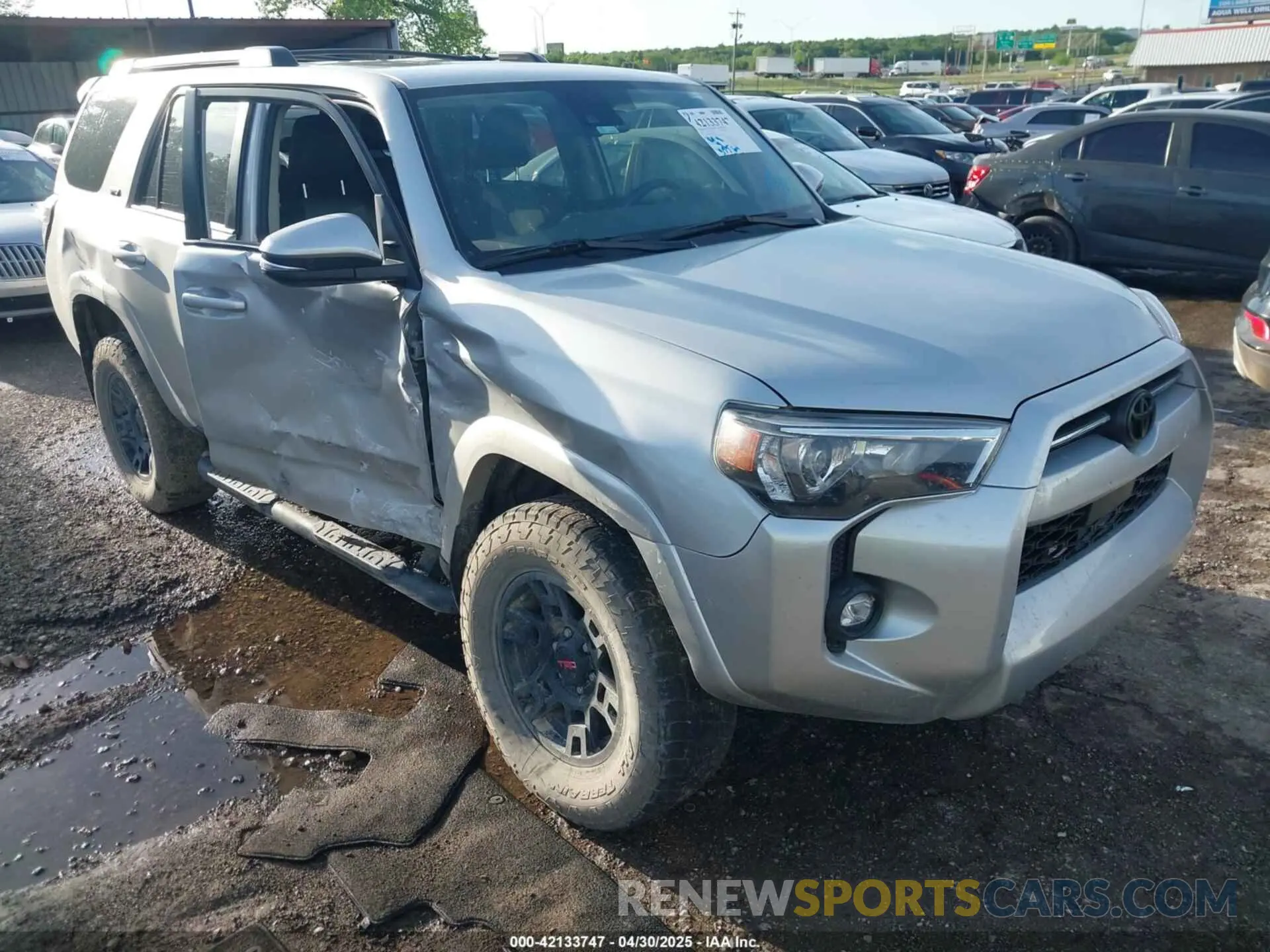 1 Photograph of a damaged car JTENU5JR3P6109169 TOYOTA 4RUNNER 2023
