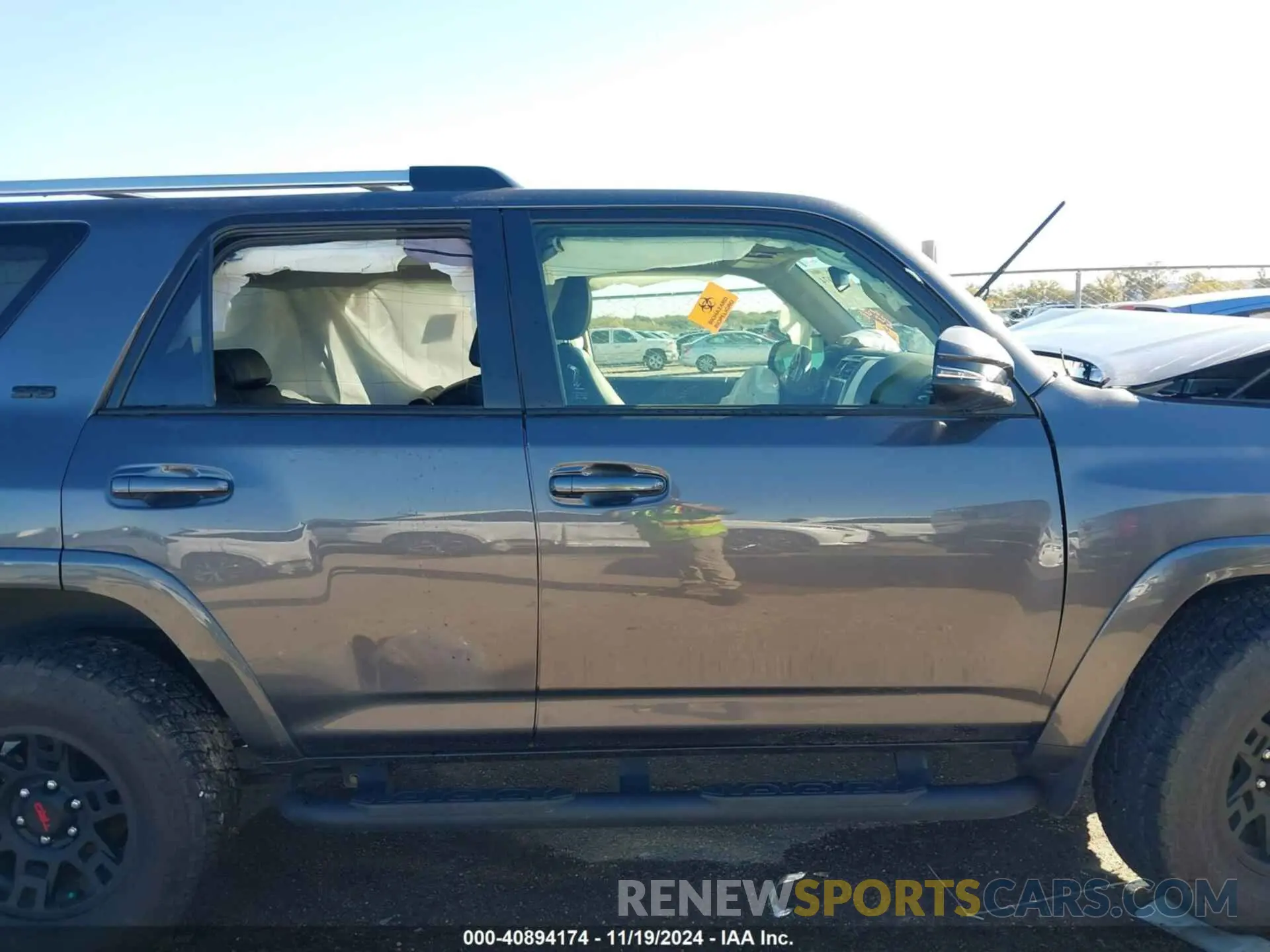13 Photograph of a damaged car JTENU5JR5P6202999 TOYOTA 4RUNNER 2023