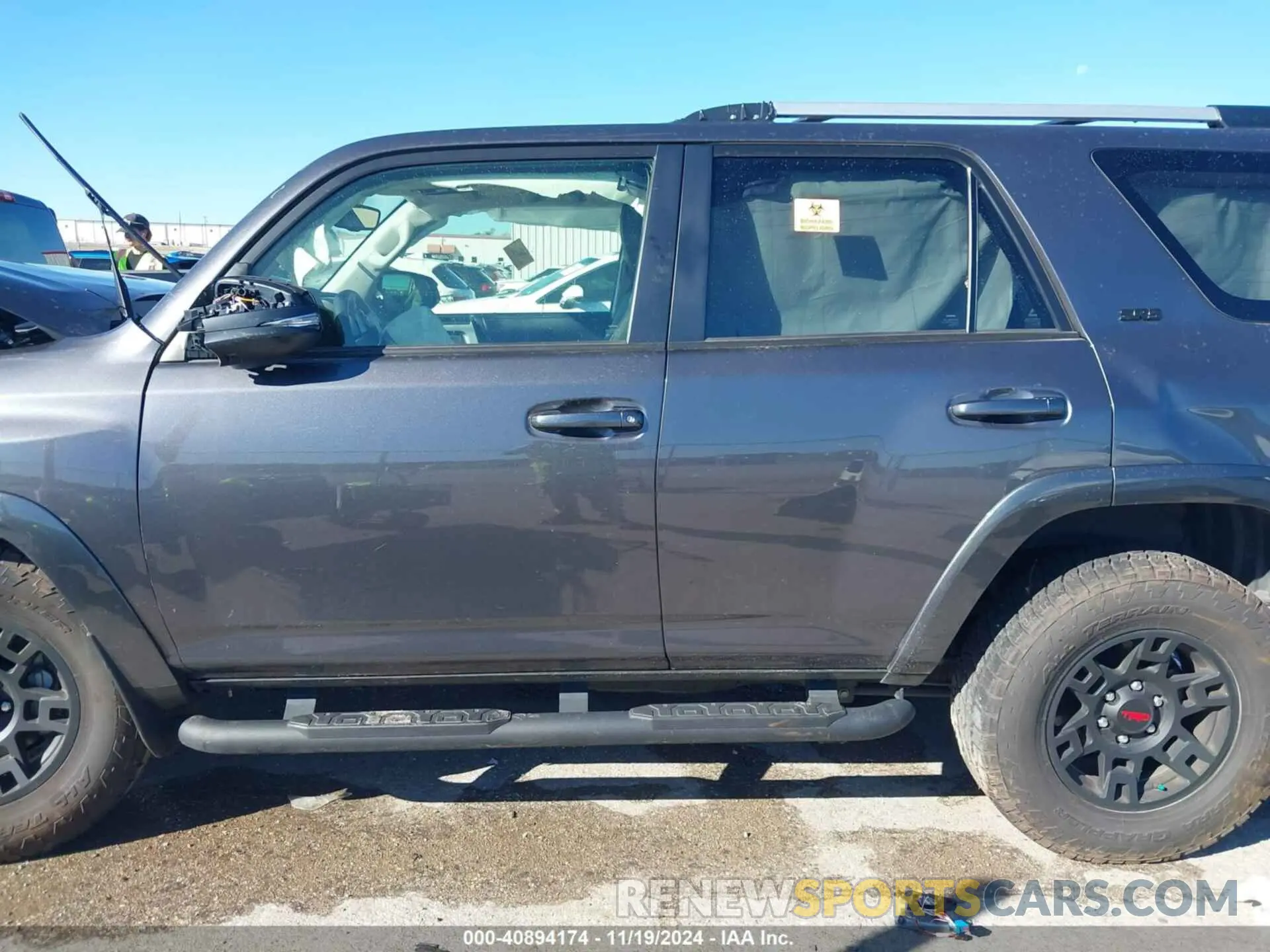14 Photograph of a damaged car JTENU5JR5P6202999 TOYOTA 4RUNNER 2023