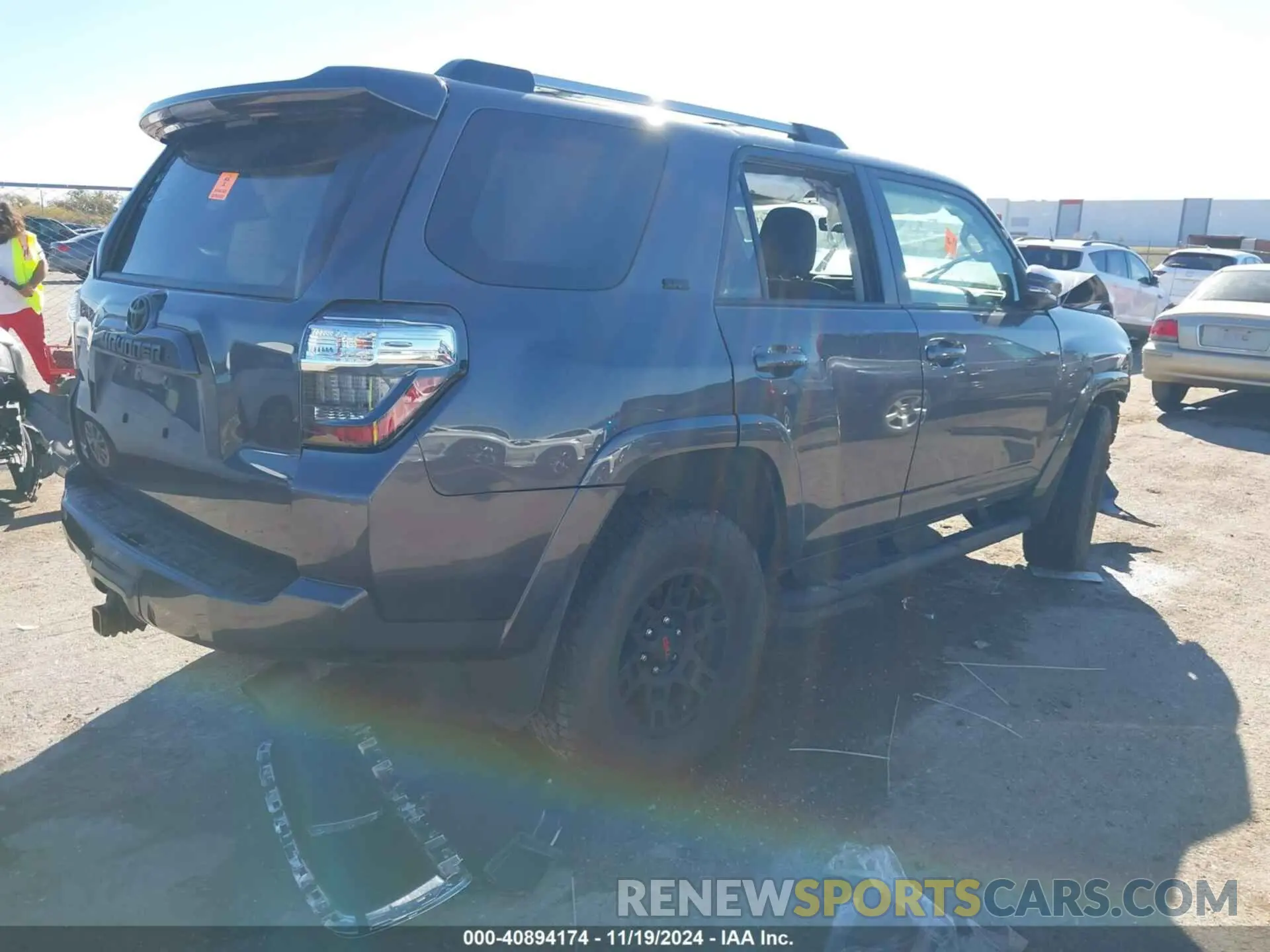 4 Photograph of a damaged car JTENU5JR5P6202999 TOYOTA 4RUNNER 2023
