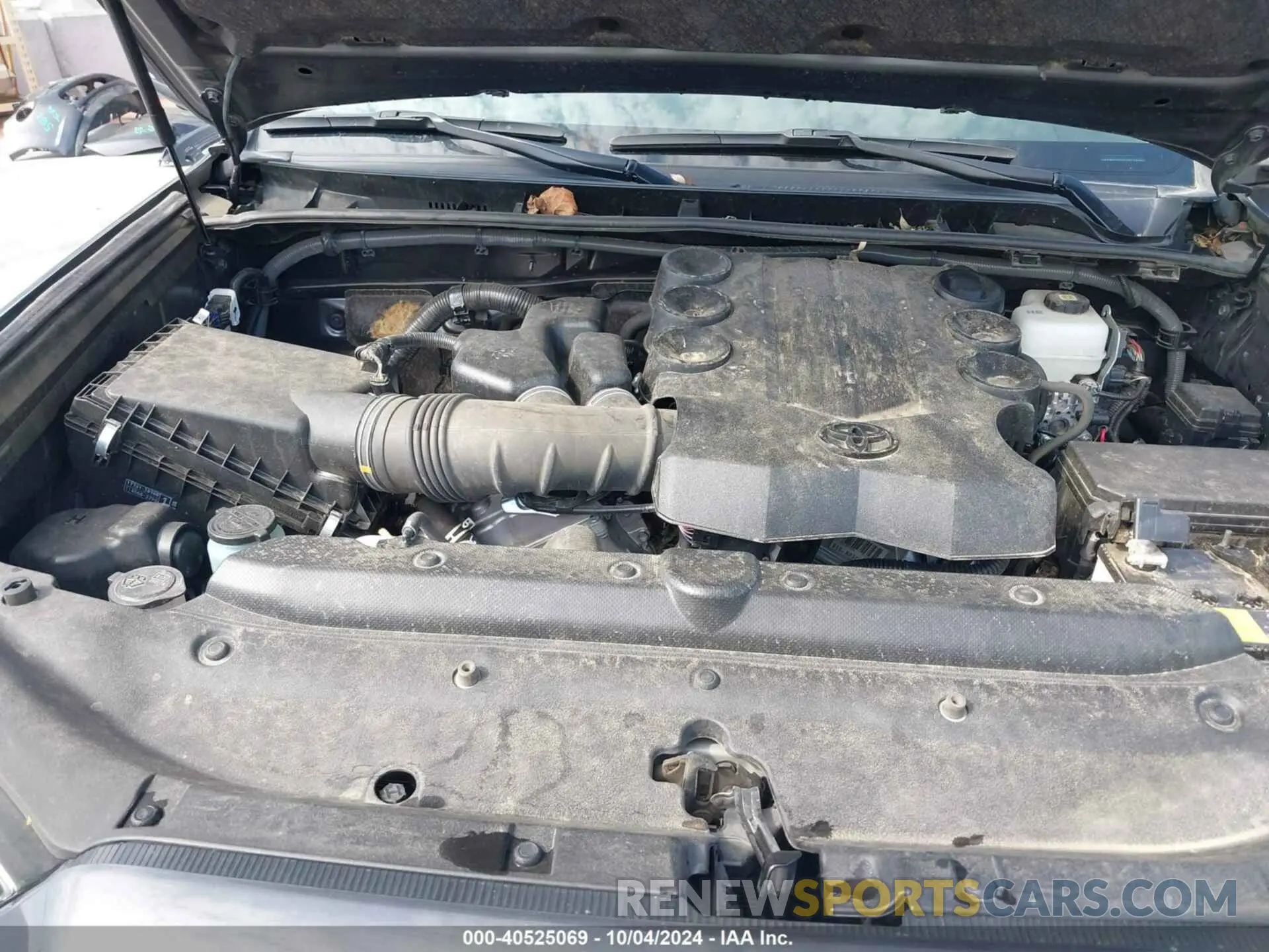10 Фотография поврежденного автомобиля JTENU5JR6P6127178 TOYOTA 4RUNNER 2023